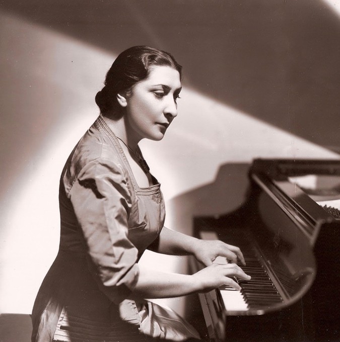 Фелиция Блументаль