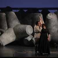 Тетрапод оперы