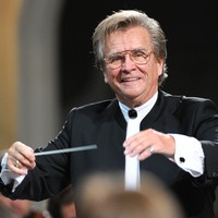 Владимир Федосеев: «В искусстве периодически наступают антракты»