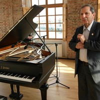 40 лет спустя