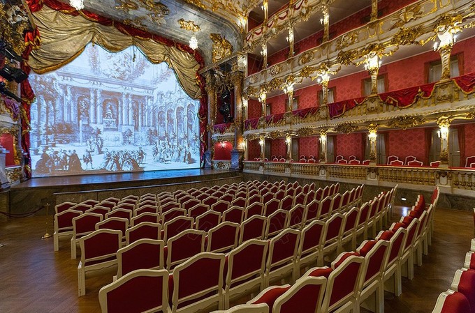 Театр Кювилье