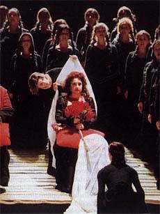 "Черная месса" на Театральной