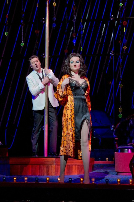 «Риголетто»: трансляция из Метроплитен-оперы