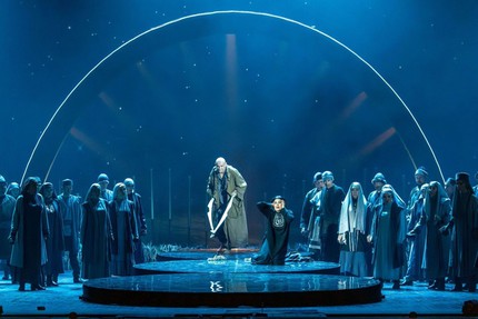 «В ночь лунного затмения». Сцена из спектакля